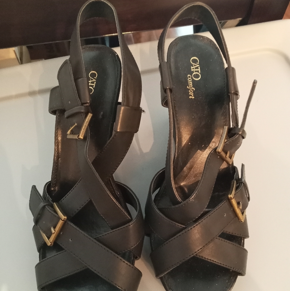 Cato Wedge Sandals size 9M black